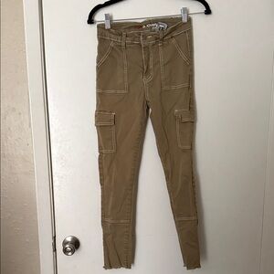 Women's Cargo Jeans